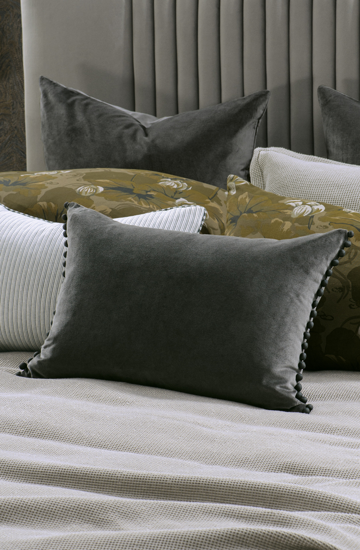 Bianca Lorenne - Mateo Graphite Comforter (Cushion - Eurocases Sold Separately) image 1